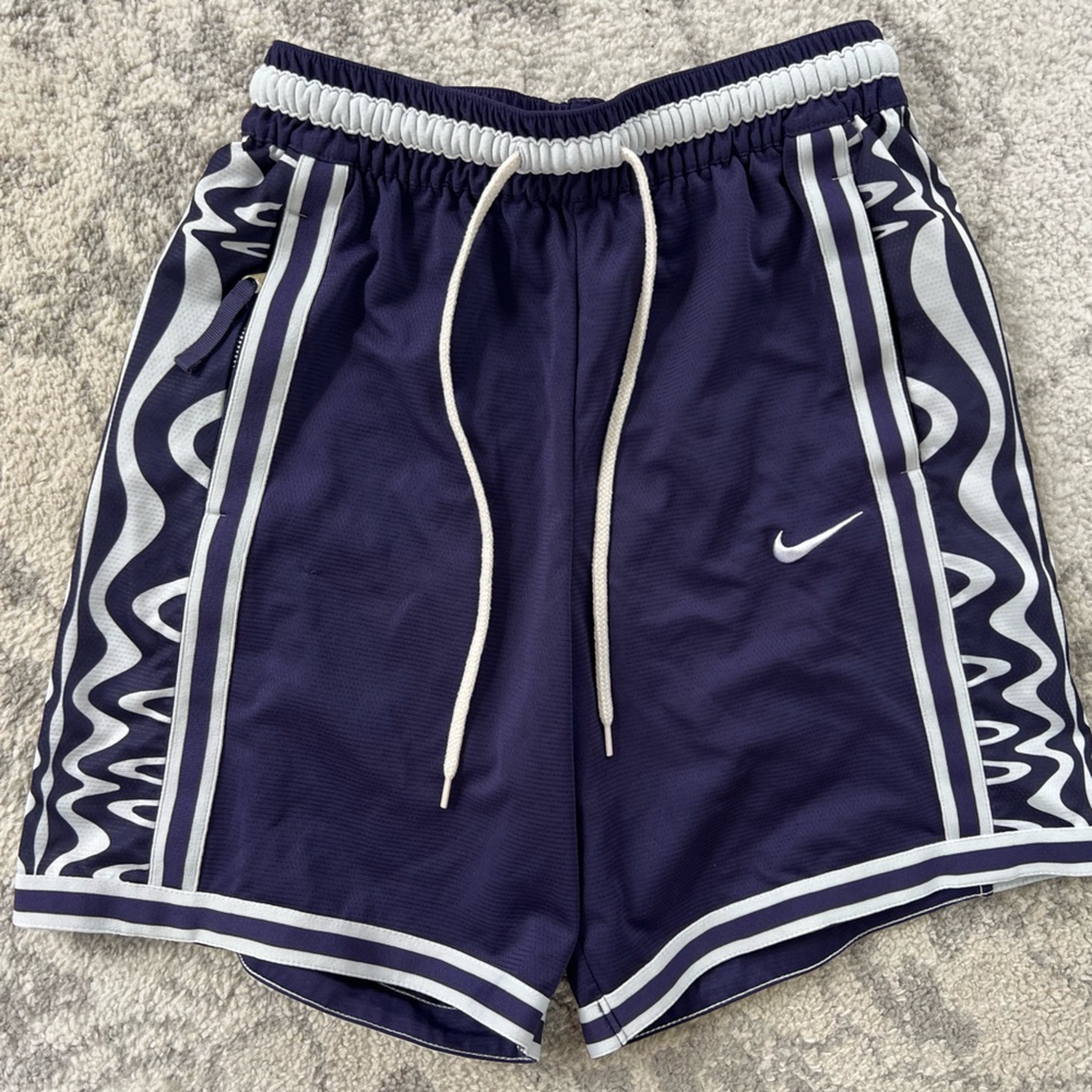Nike Men Blue-purple Athletic Shorts